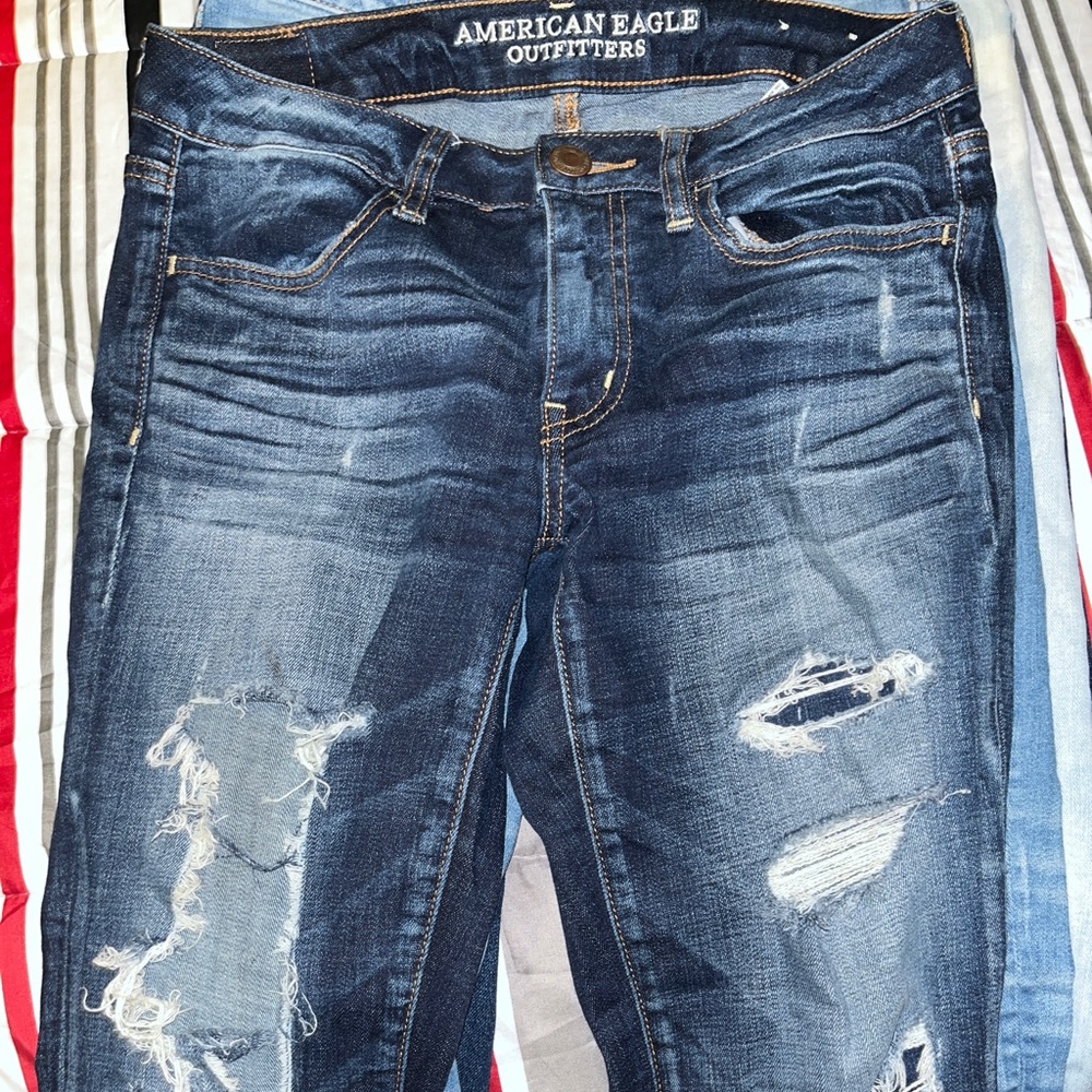 American eagle ripped jeans